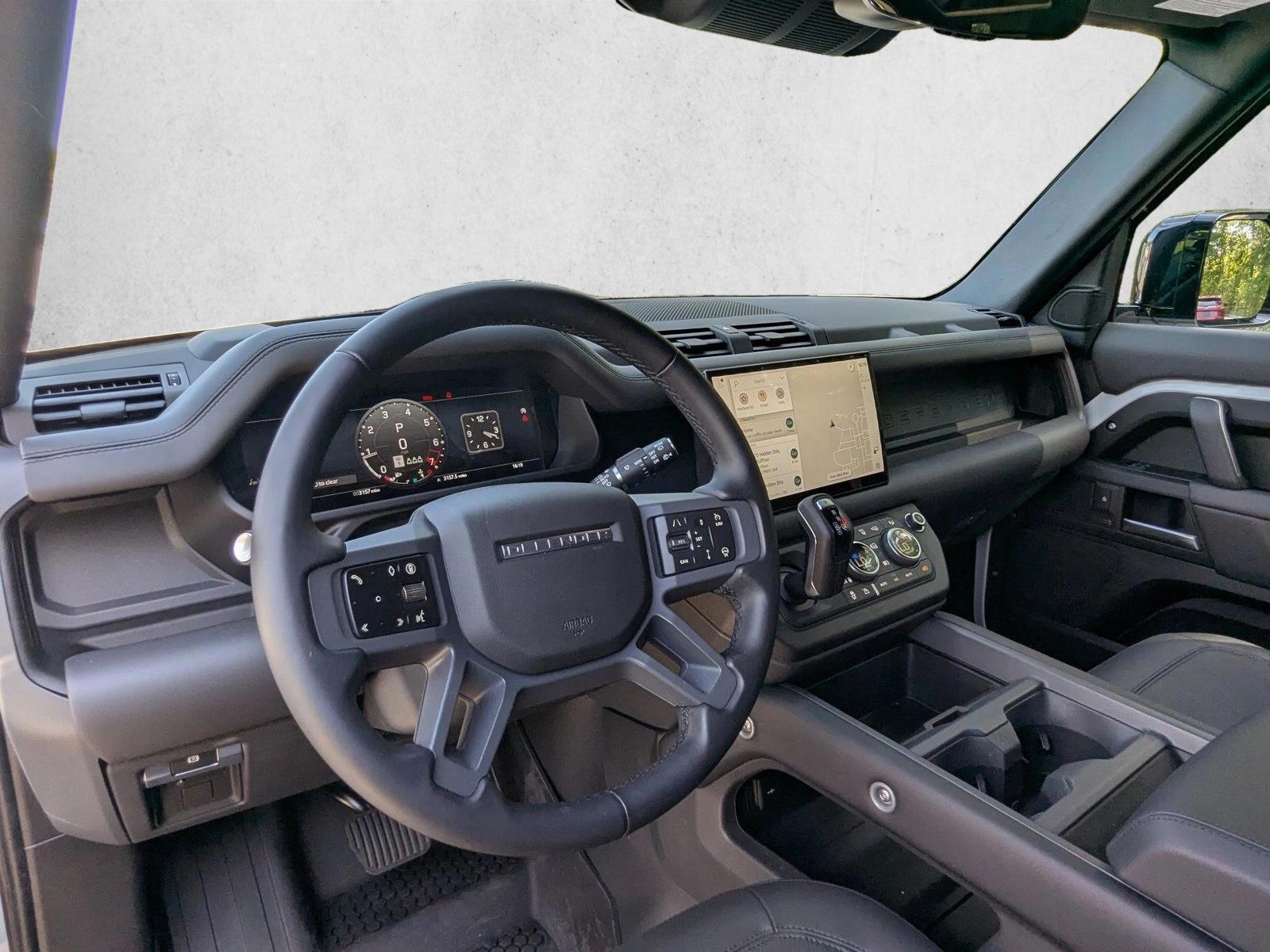 Thumbnail: 2025 Land Rover Defender - 3