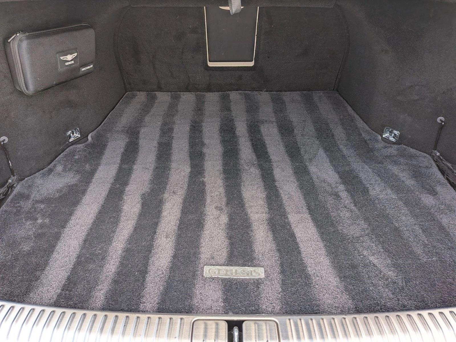 2019 Genesis G90