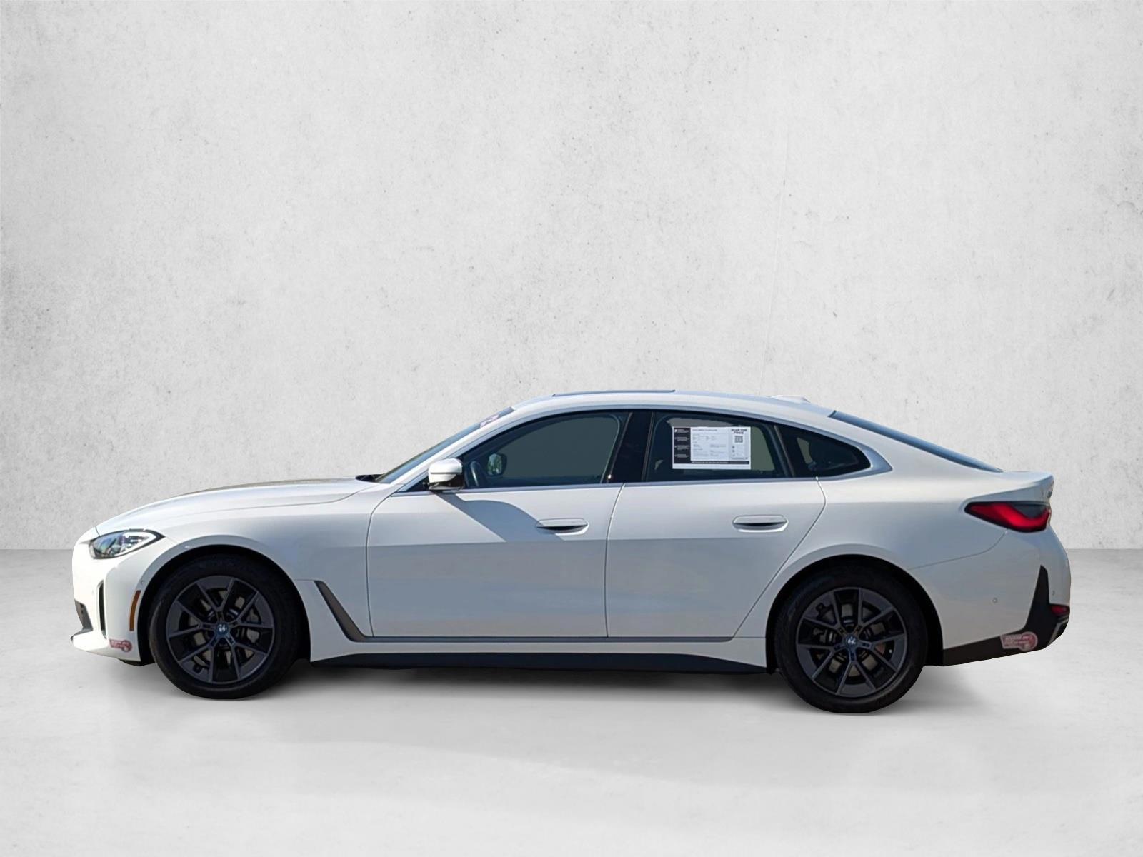 Thumbnail: 2023 BMW i4 - 2
