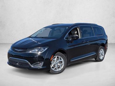 2017 Chrysler Pacifica  -
                  Chandler, AZ