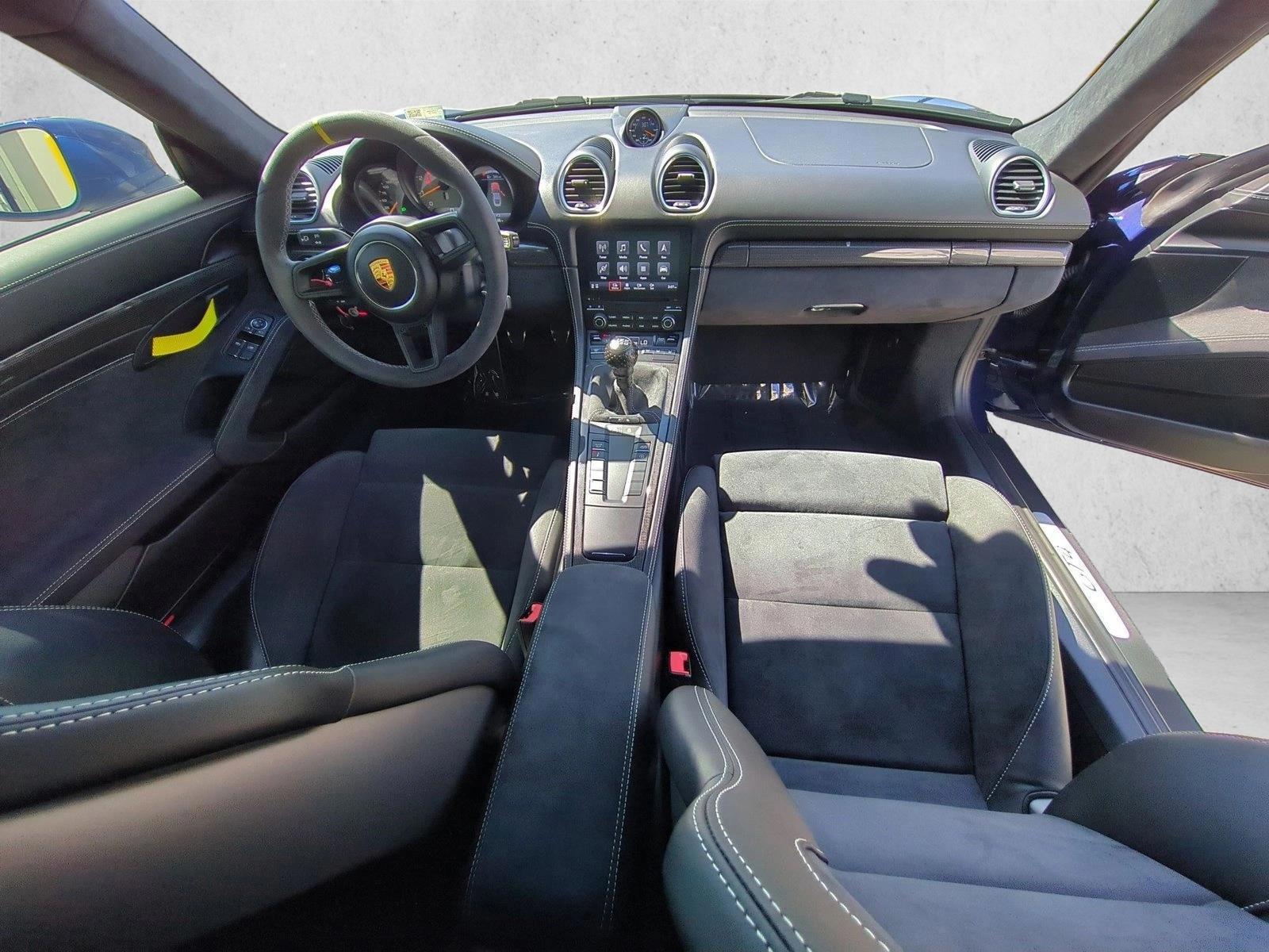 Thumbnail: 2020 Porsche 718 Cayman - 3
