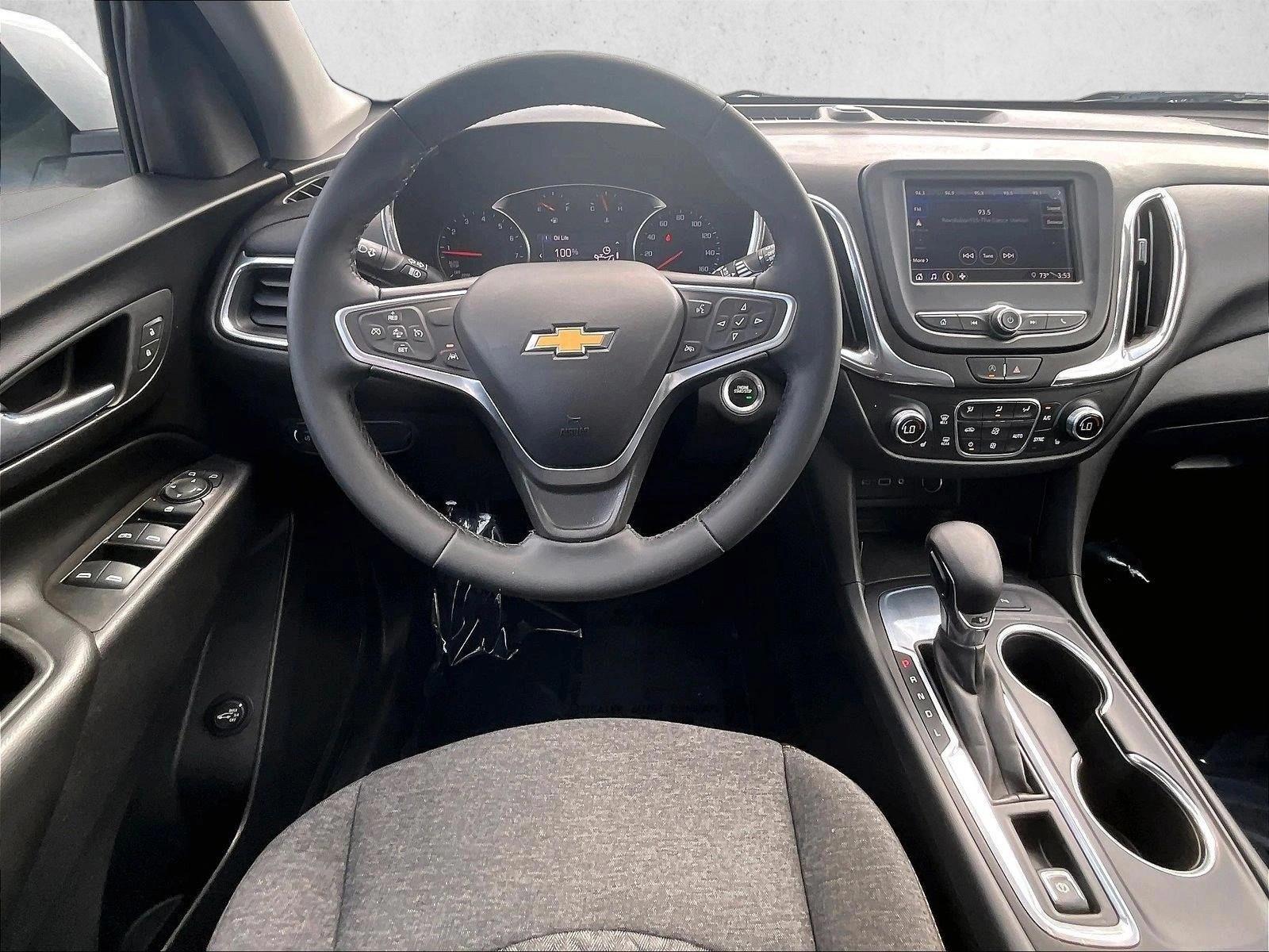 Thumbnail: 2023 Chevrolet Equinox - 3