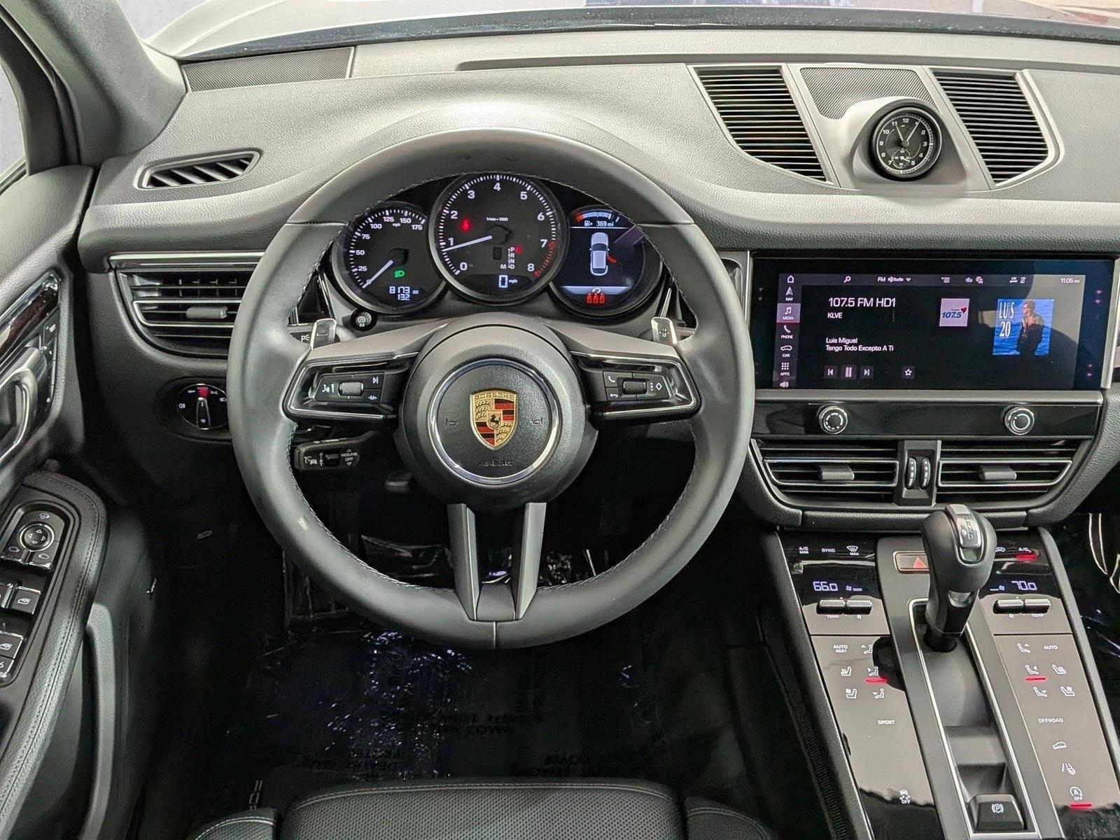 Thumbnail: 2025 Porsche Macan - 4