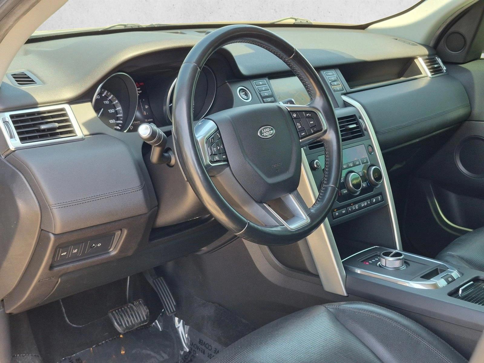Thumbnail: 2016 Land Rover Discovery Sport - 3