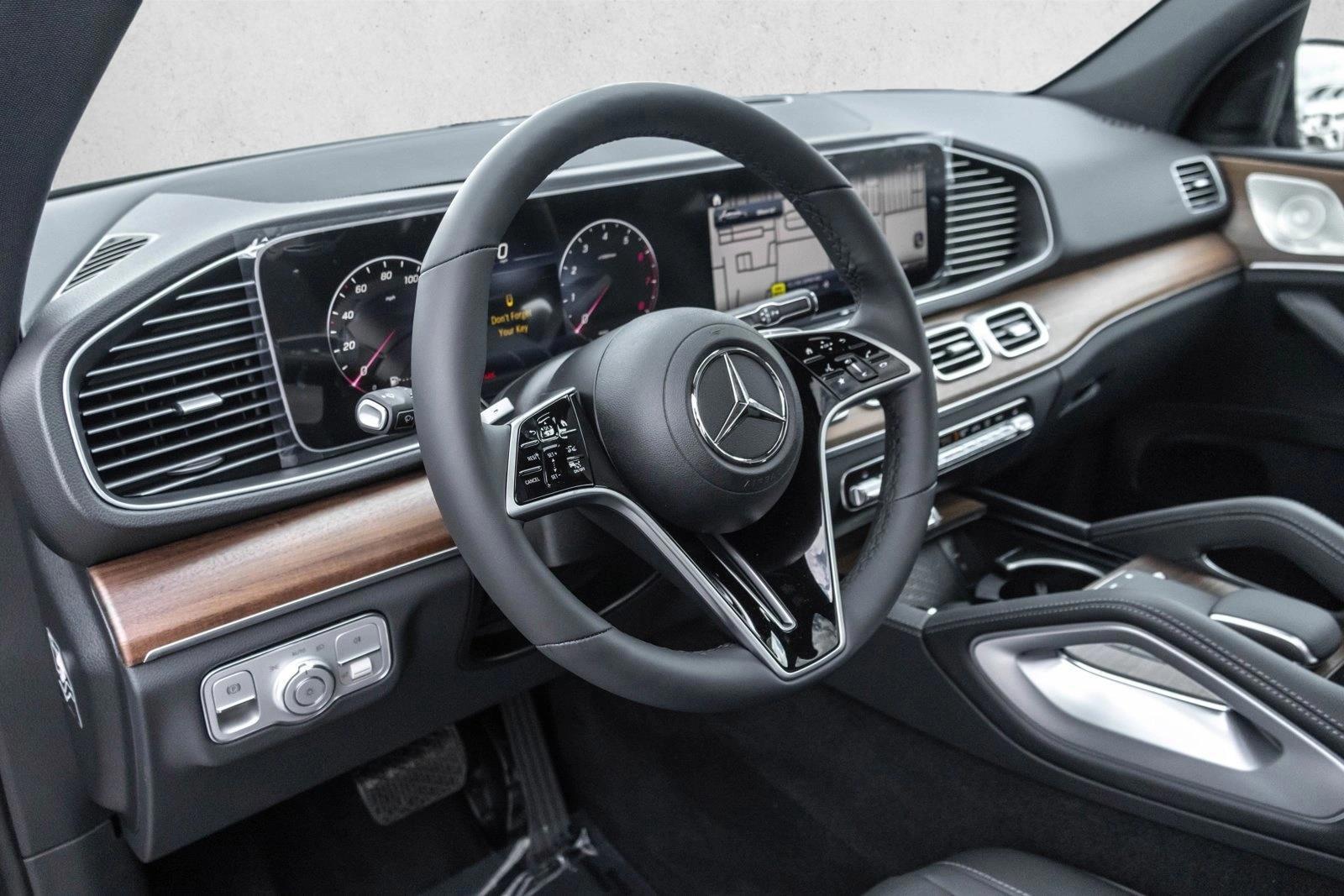 Thumbnail: 2026 Mercedes-Benz GLE - 3