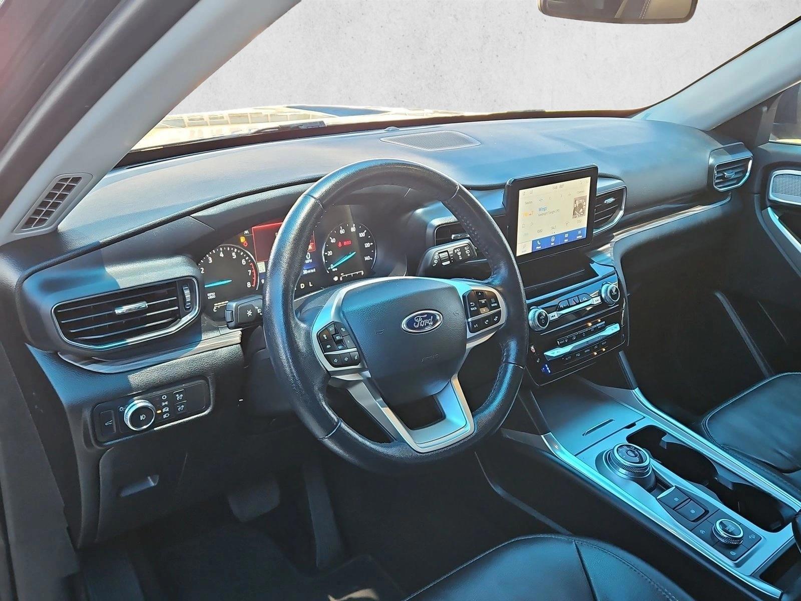 Thumbnail: 2022 Ford Explorer - 3