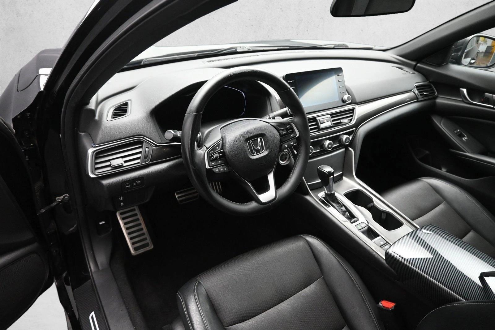 Thumbnail: 2018 Honda Accord - 3