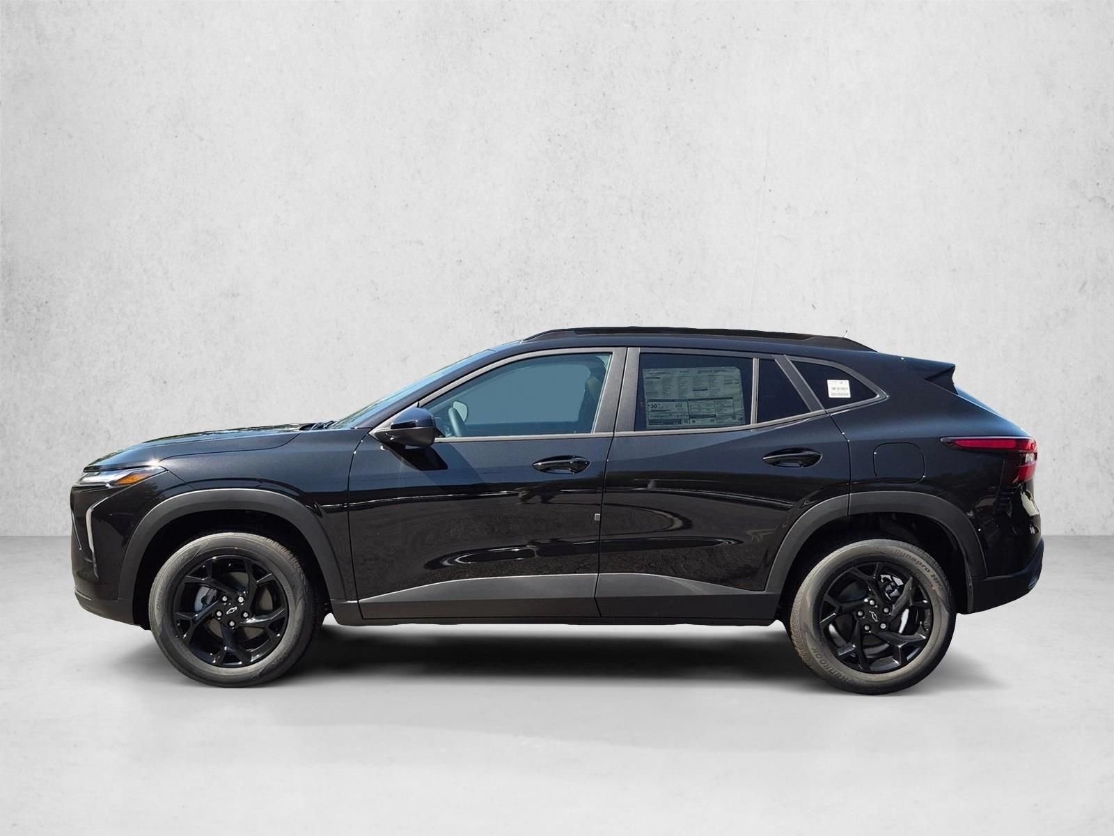 Thumbnail: 2026 Chevrolet Trax - 2