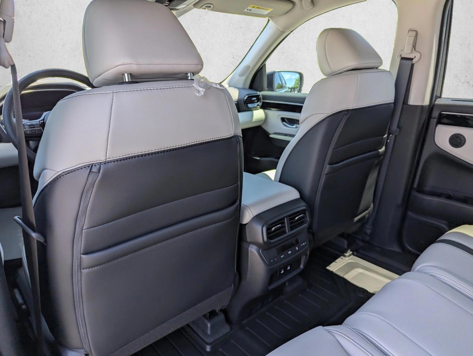 Thumbnail: 2026 Honda Pilot - 5