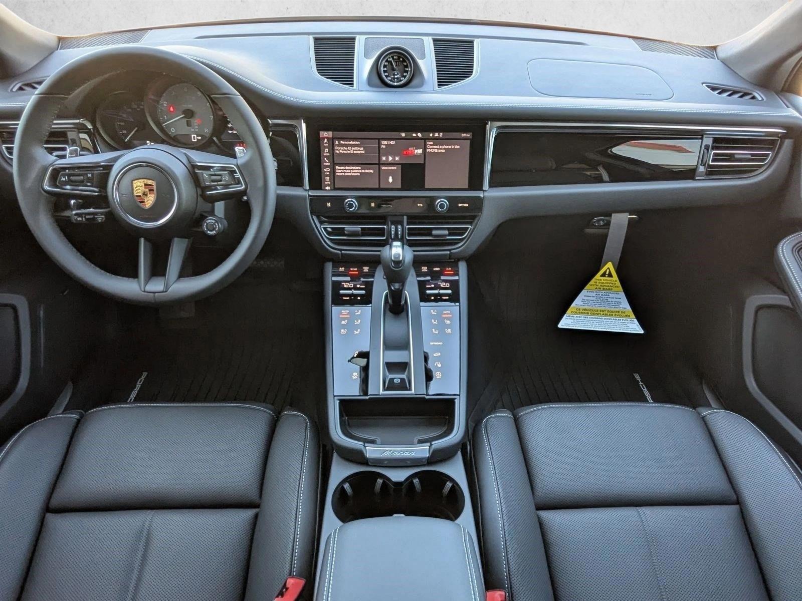Thumbnail: 2026 Porsche Macan - 5