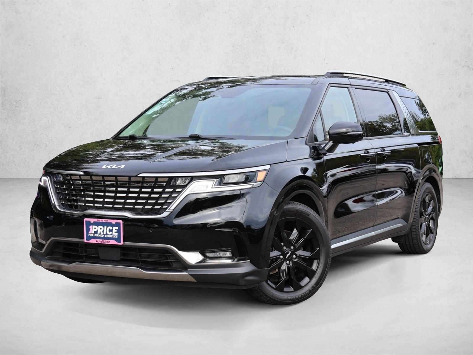 2023 Kia Carnival SX