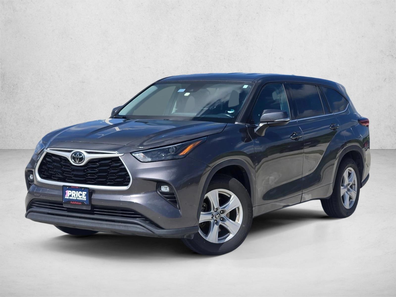 Thumbnail: 2022 Toyota Highlander - 1
