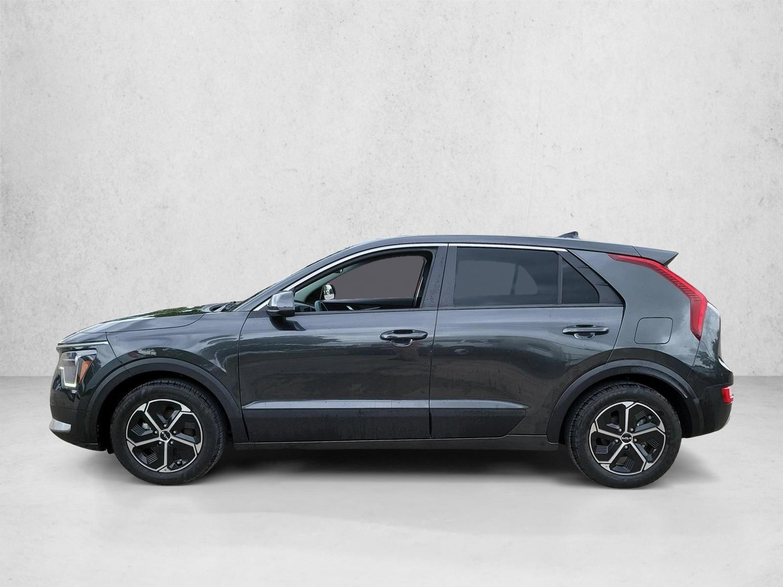 Thumbnail: 2023 Kia Niro - 2