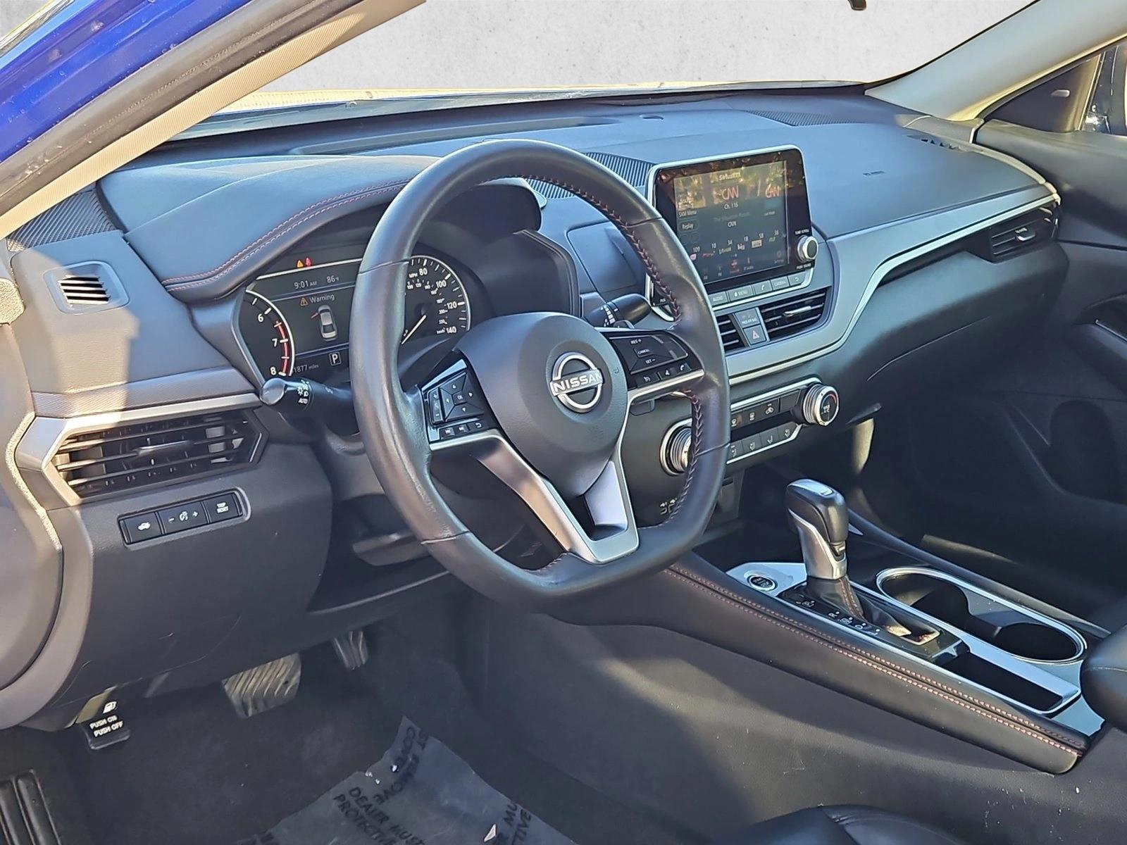 2025 Nissan Altima SR - Photo 10