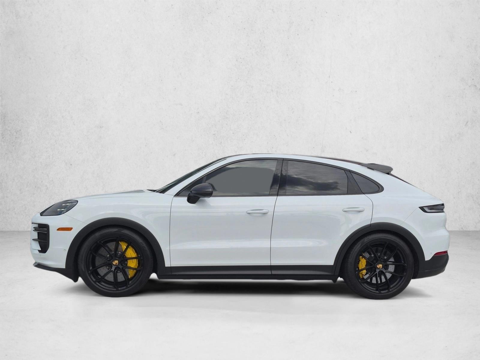 Thumbnail: 2024 Porsche Cayenne - 2