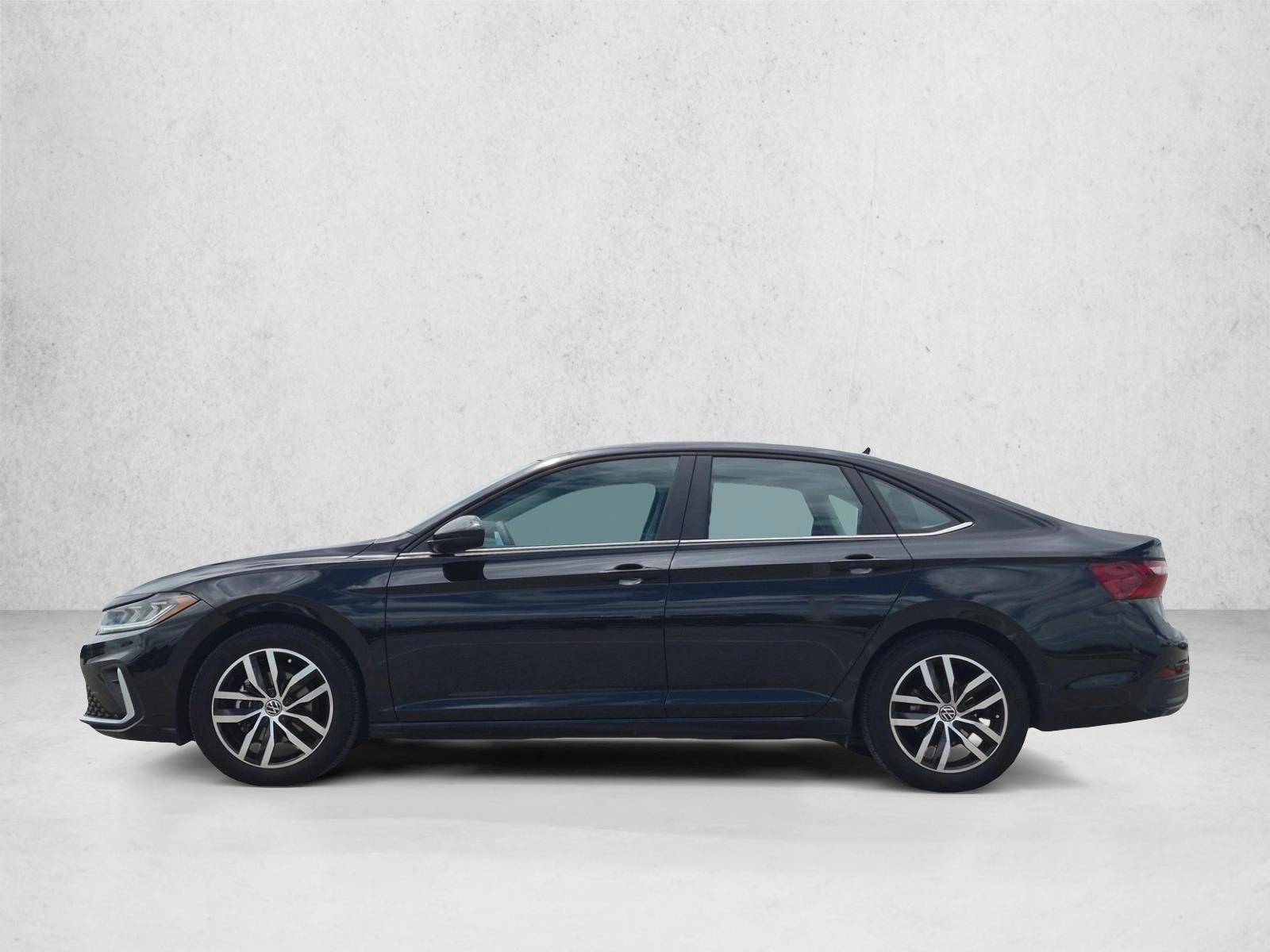 Thumbnail: 2025 Volkswagen Jetta - 2