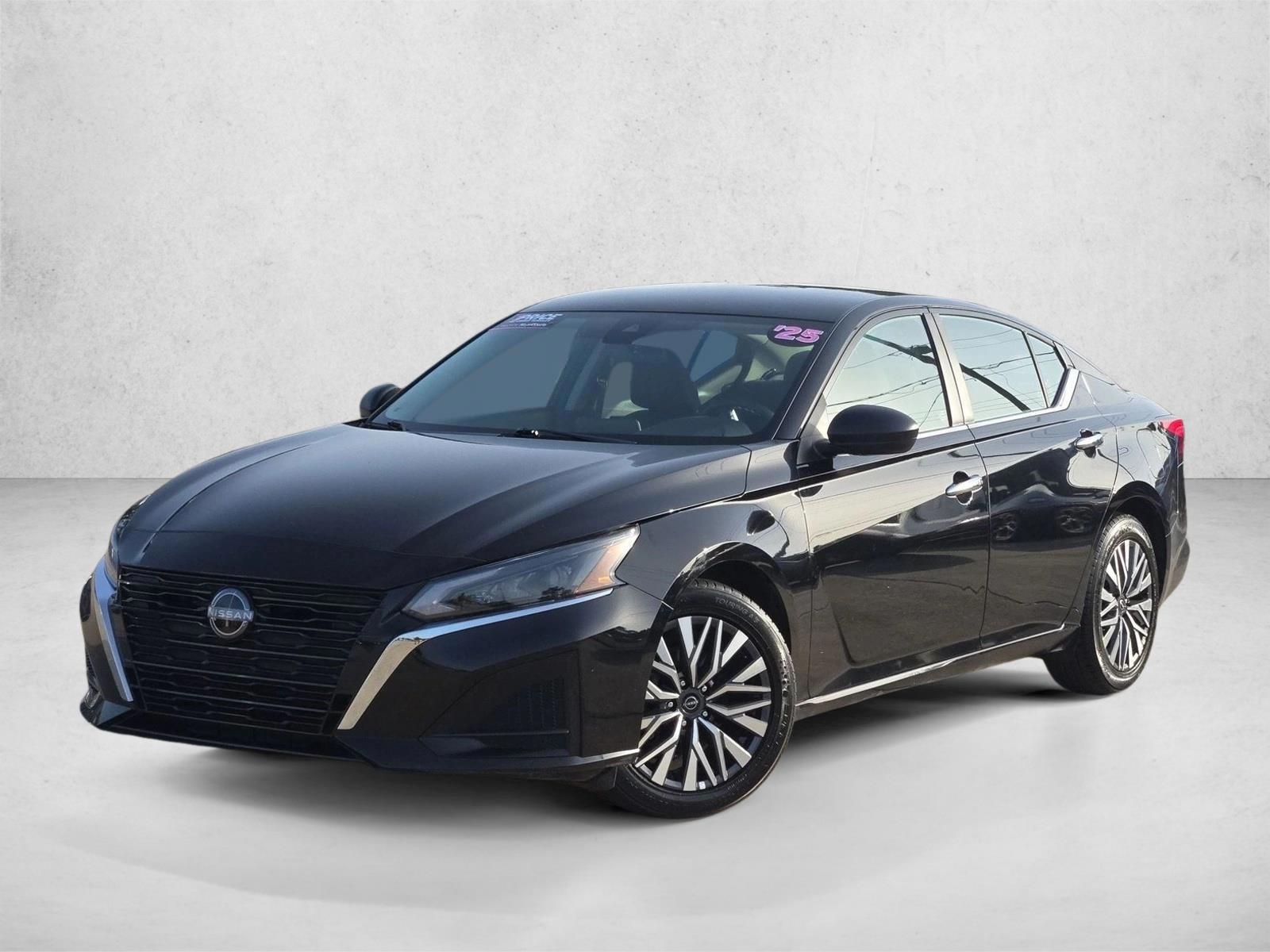 Thumbnail: 2025 Nissan Altima - 1