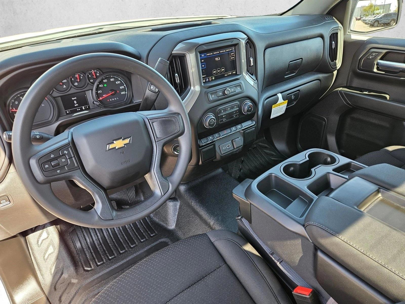 Thumbnail: 2026 Chevrolet Silverado 1500 - 3
