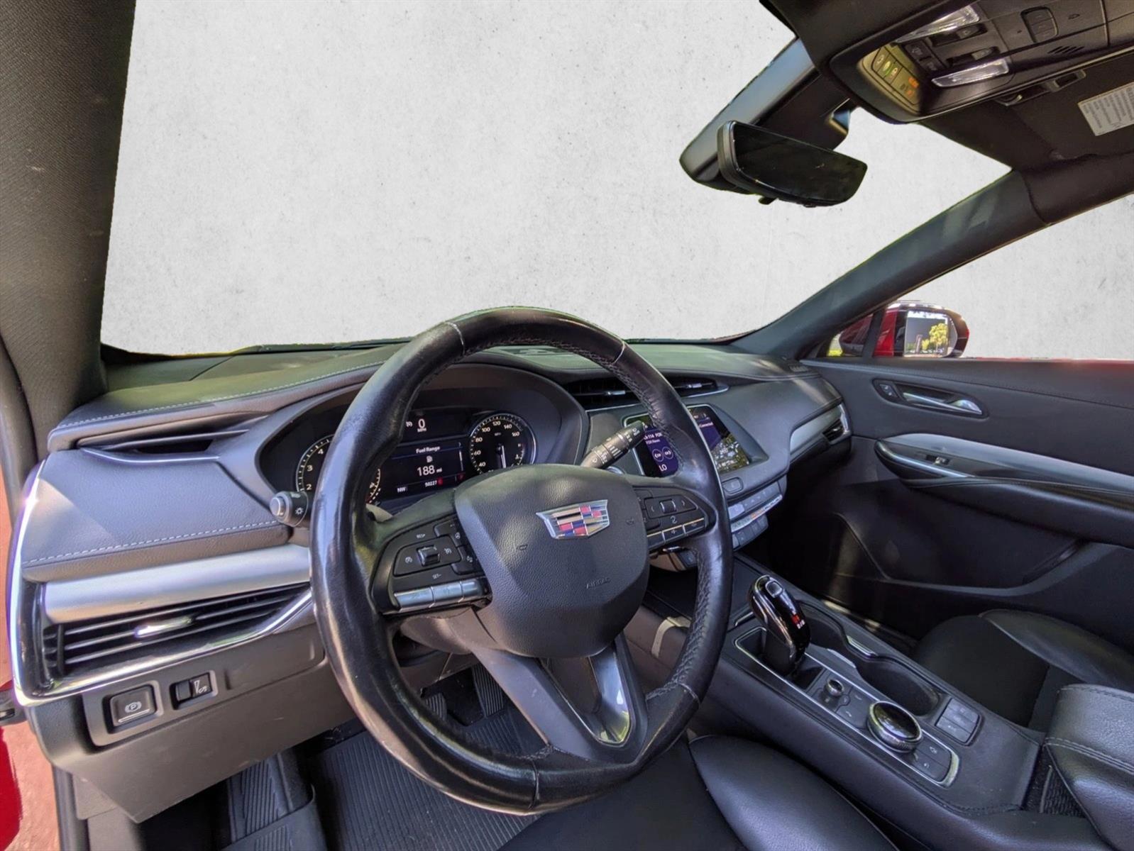 Thumbnail: 2023 Cadillac XT4 - 3