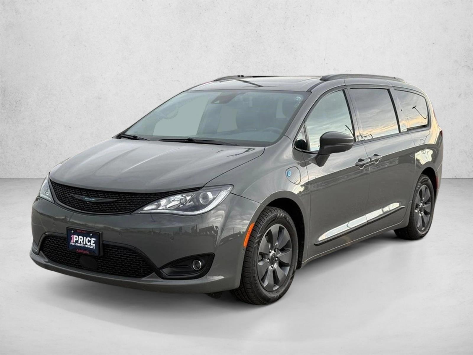 Thumbnail: 2020 Chrysler Pacifica - 1