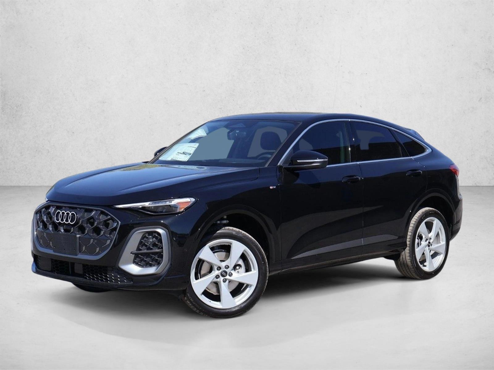 Thumbnail: 2026 Audi Q5 - 1
