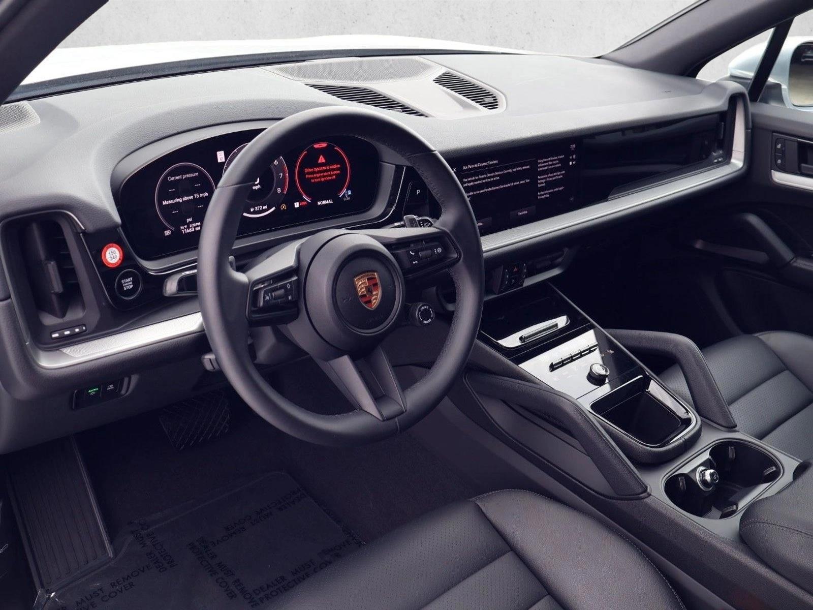 Thumbnail: 2025 Porsche Cayenne - 3