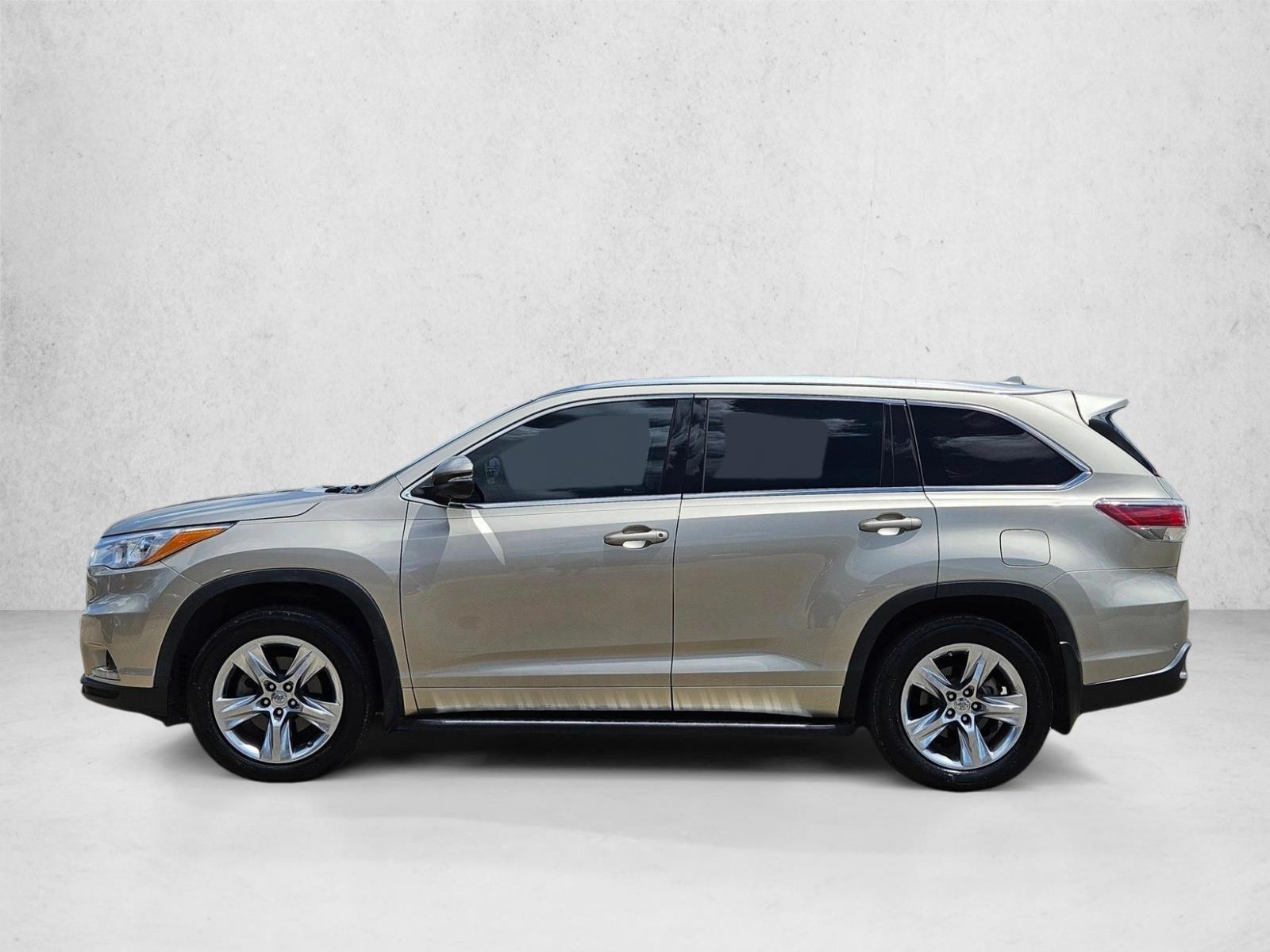 Thumbnail: 2015 Toyota Highlander - 2