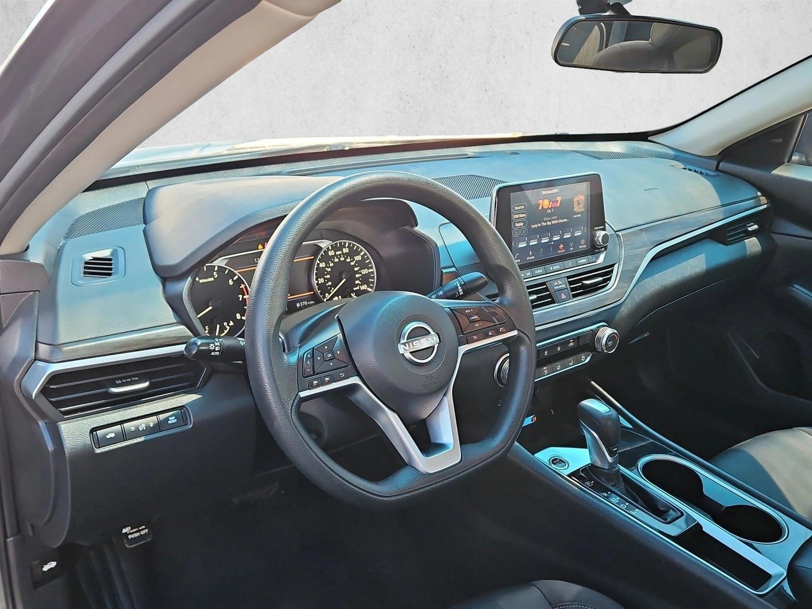 Thumbnail: 2024 Nissan Altima - 3