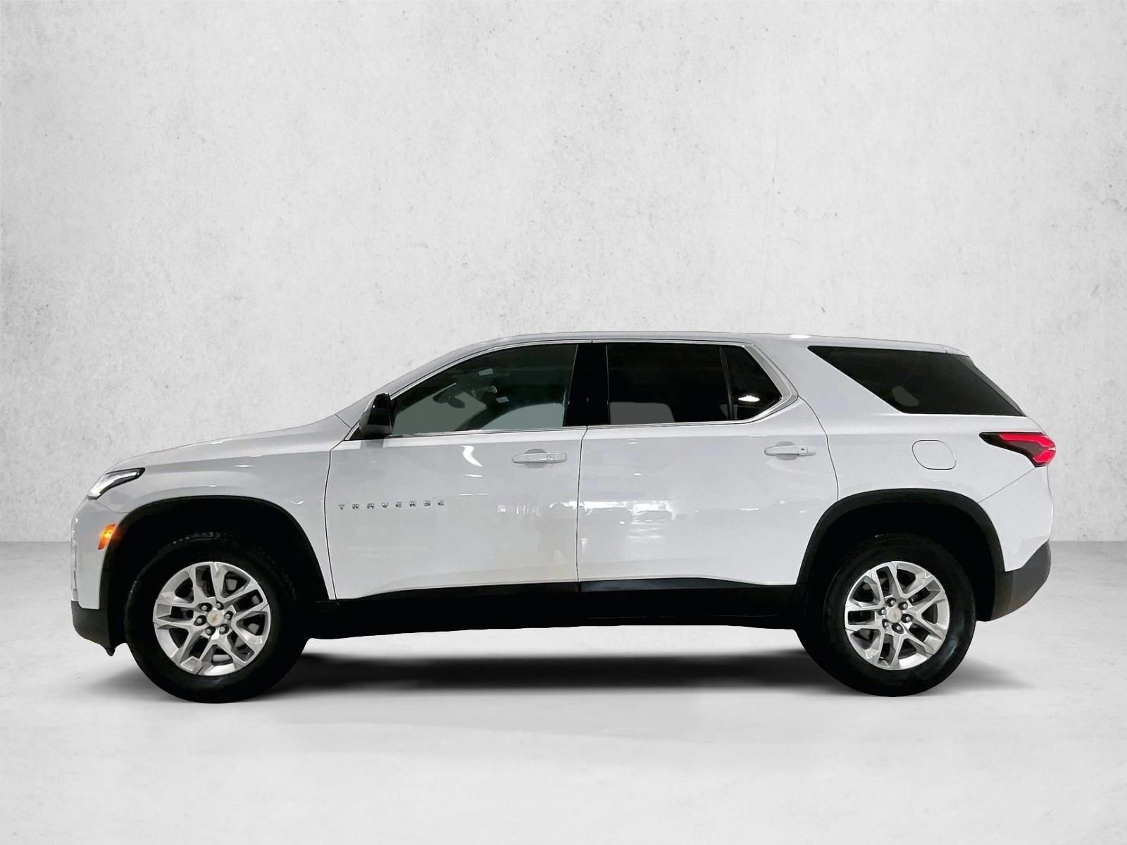Thumbnail: 2023 Chevrolet Traverse - 2