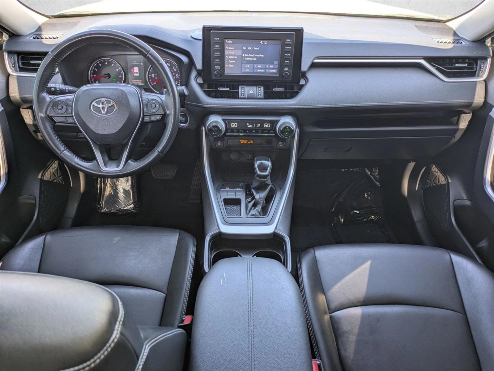 Thumbnail: 2021 Toyota RAV4 - 4