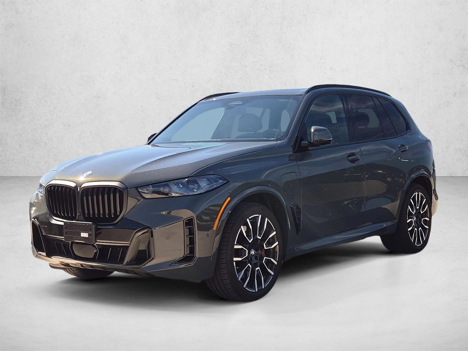 Thumbnail: 2026 BMW X5 - 1