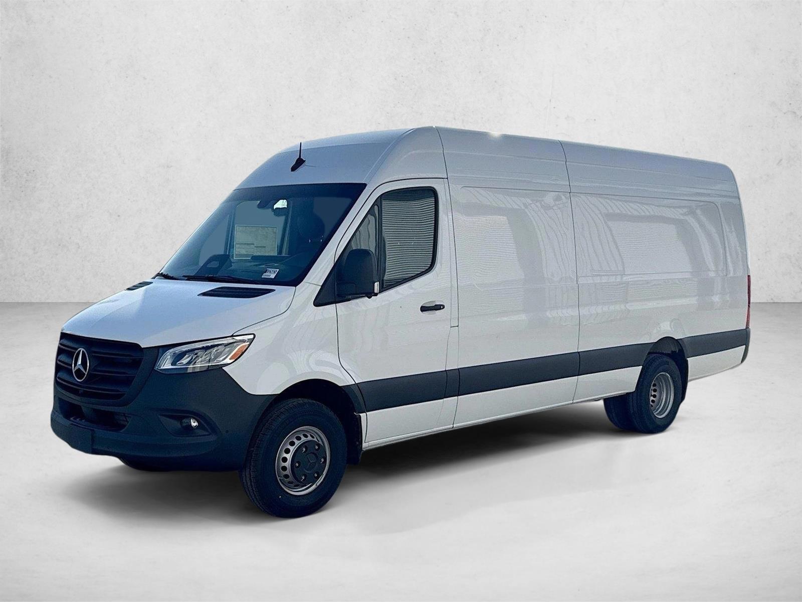 Thumbnail: 2026 Mercedes-Benz Sprinter - 1