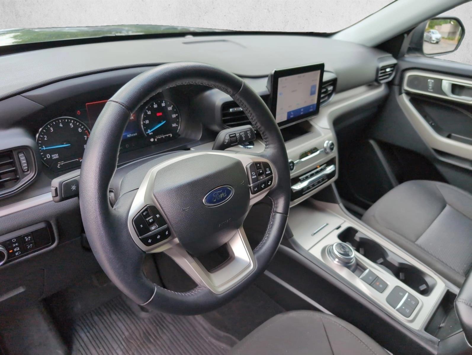 Thumbnail: 2022 Ford Explorer - 2