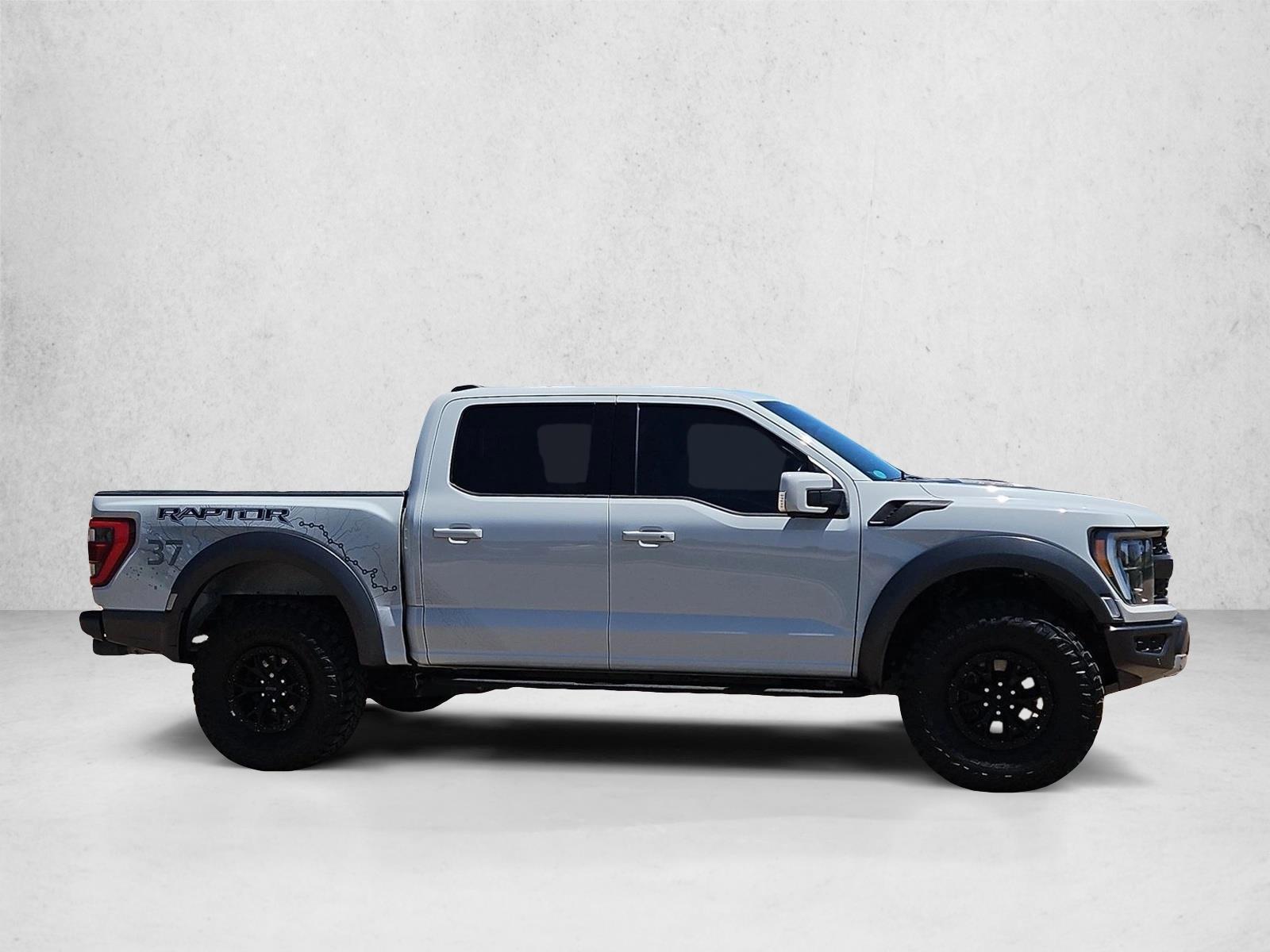 2023 Ford F-150 Raptor - Photo 10