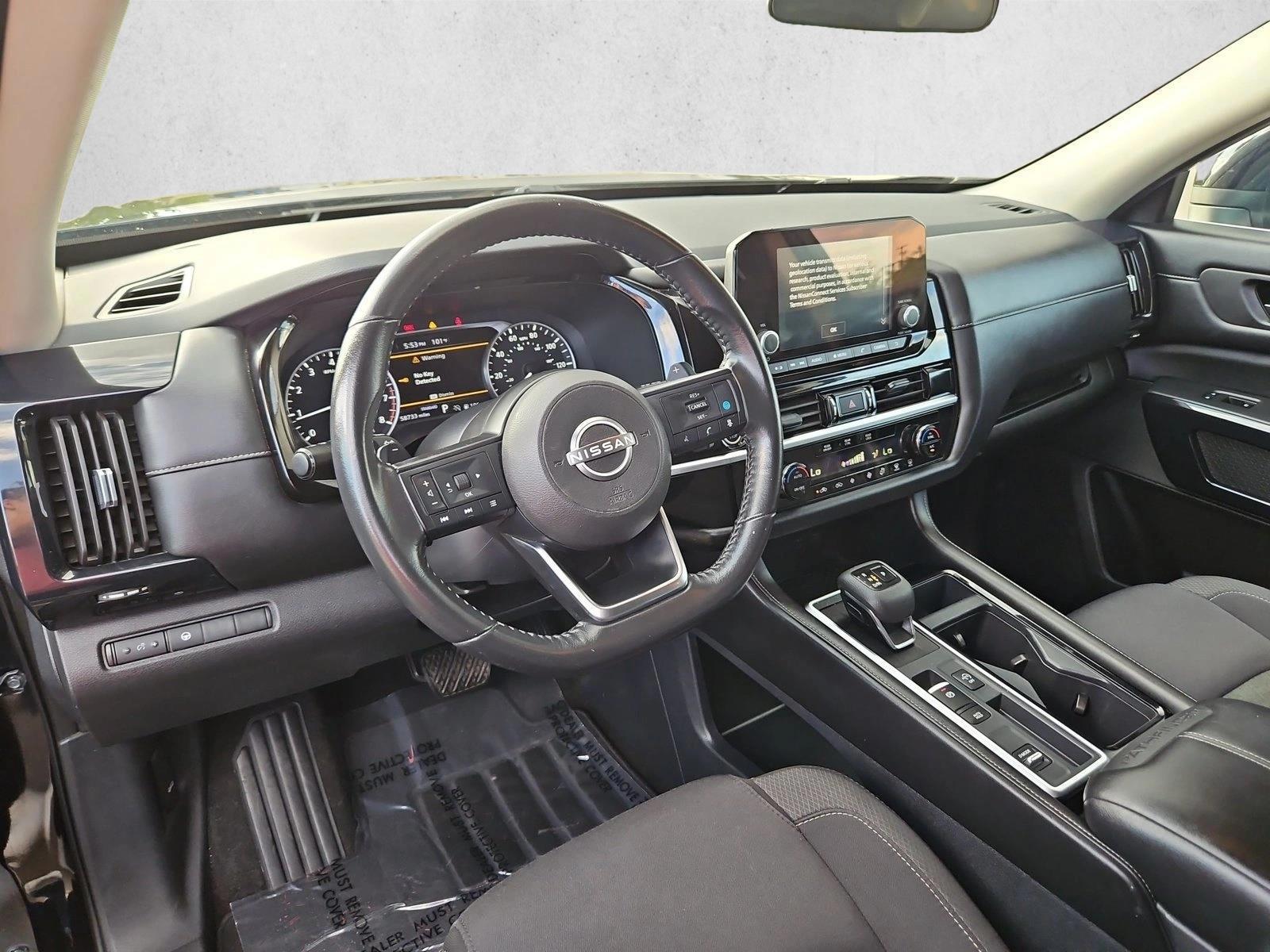 Thumbnail: 2024 Nissan Pathfinder - 3