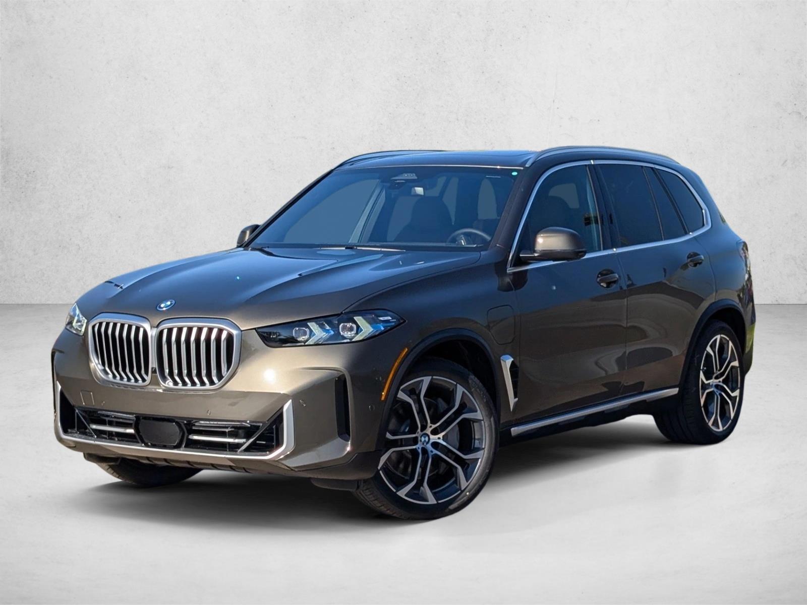 Thumbnail: 2026 BMW X5 - 1