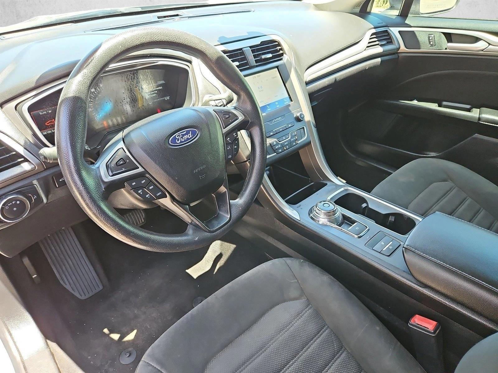 Thumbnail: 2020 Ford Fusion - 4