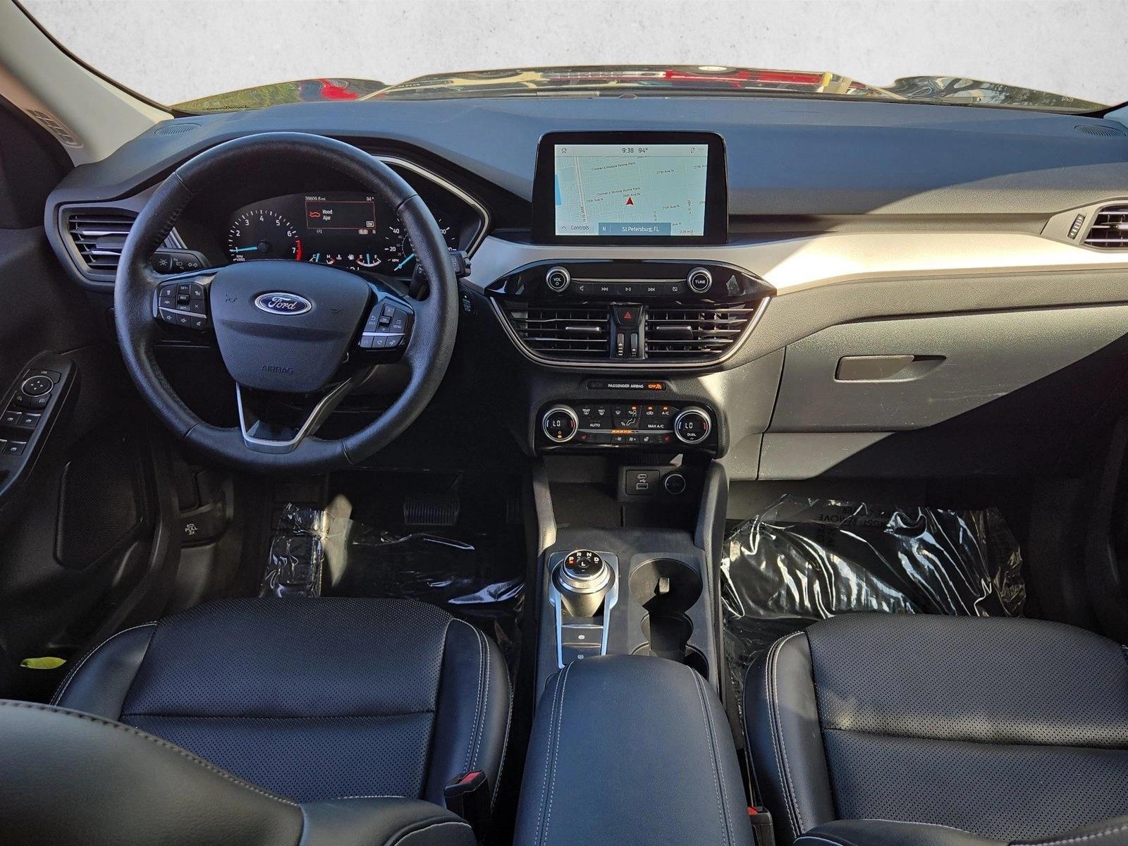 Thumbnail: 2021 Ford Escape - 3