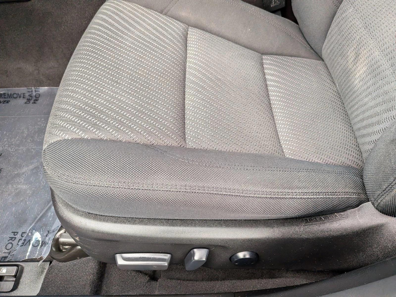 Thumbnail: 2016 Toyota Camry - 4