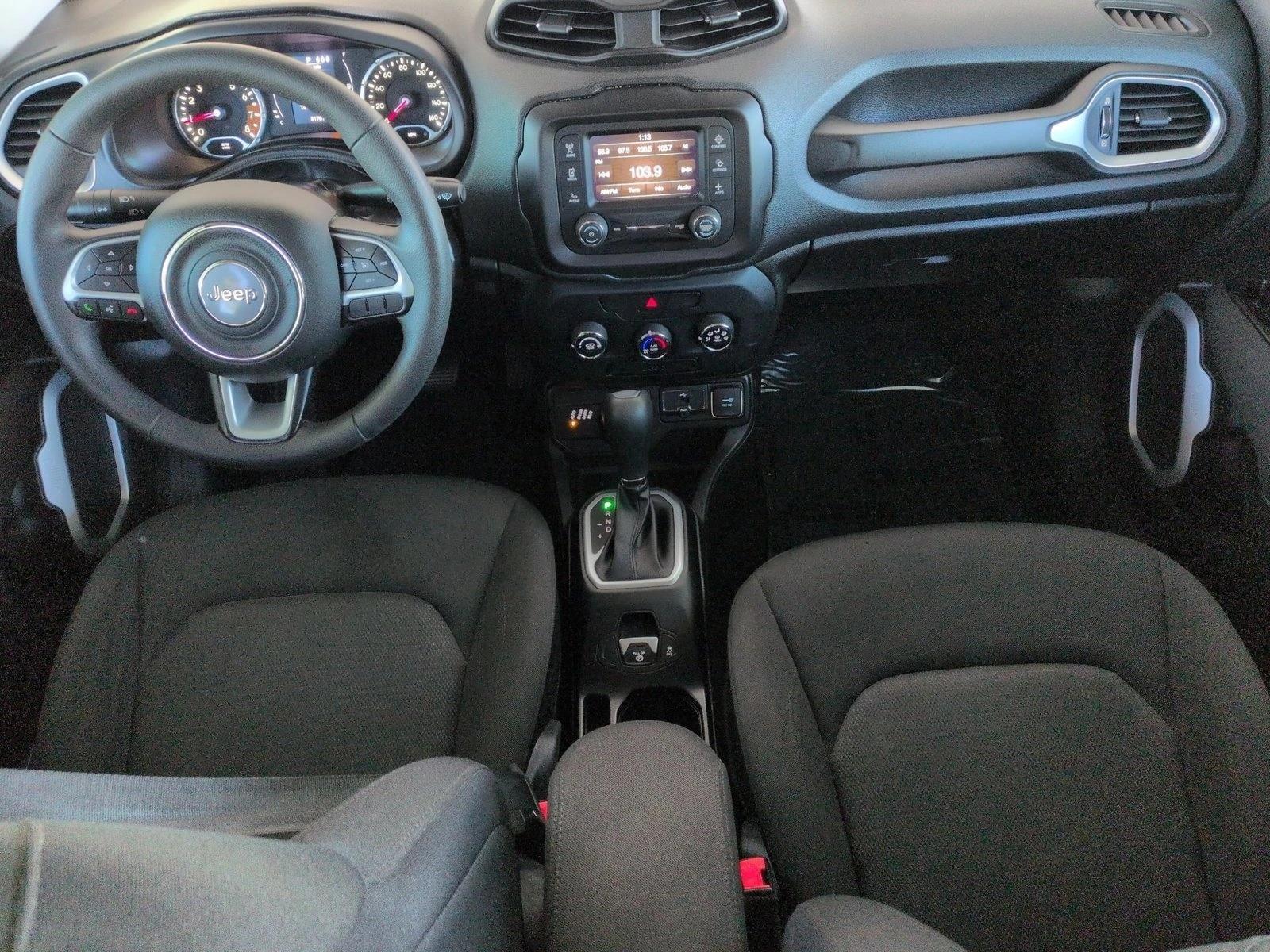 Thumbnail: 2019 Jeep Renegade - 4