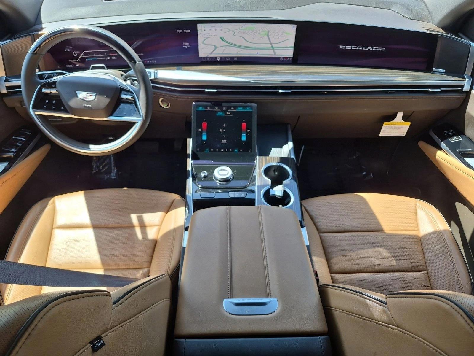 Thumbnail: 2025 Cadillac Escalade - 3