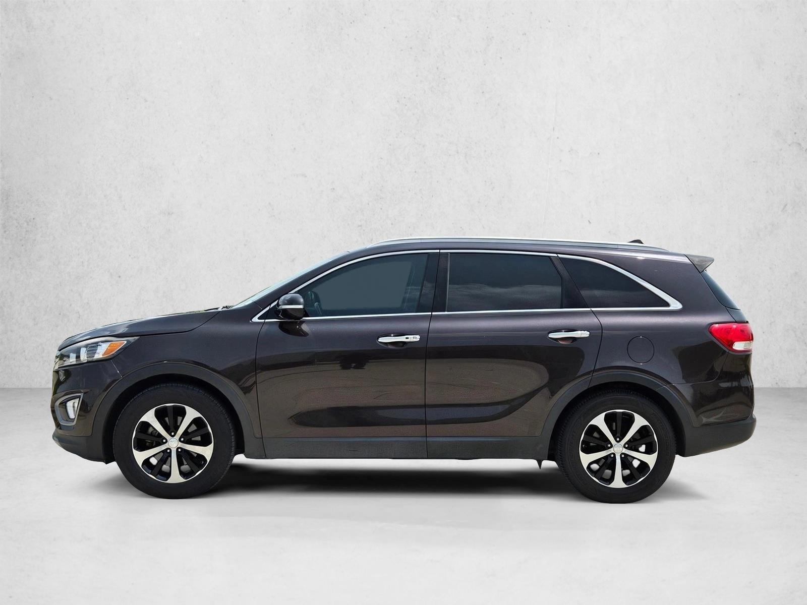 Thumbnail: 2016 Kia Sorento - 2