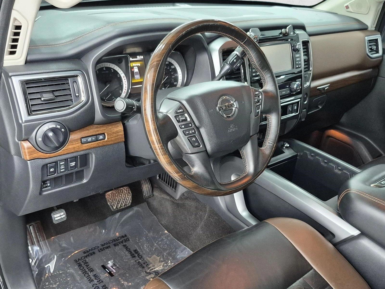 Thumbnail: 2018 Nissan Titan - 3