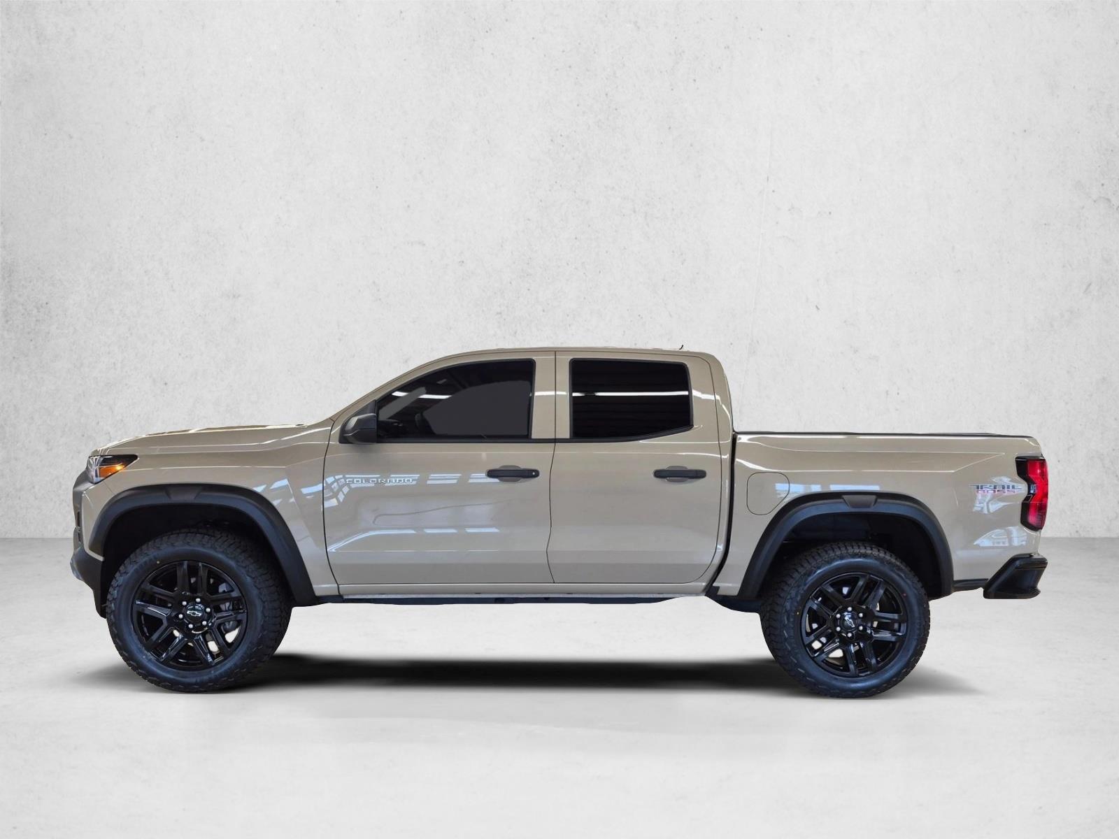 Thumbnail: 2024 Chevrolet Colorado - 2