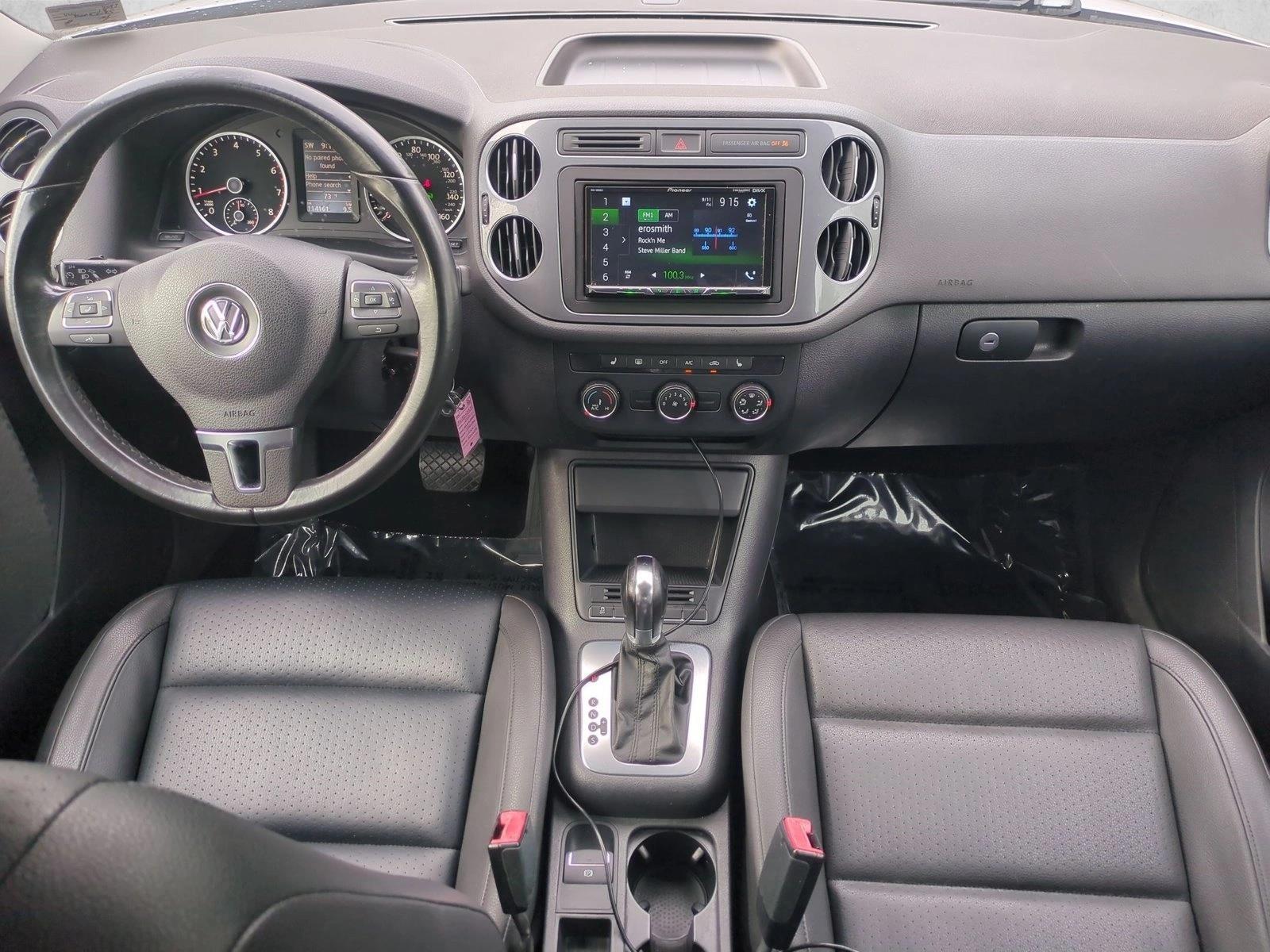 Thumbnail: 2014 Volkswagen Tiguan - 4