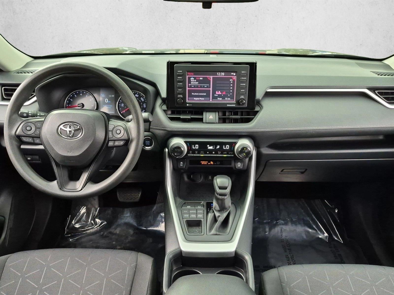 Thumbnail: 2020 Toyota RAV4 - 4