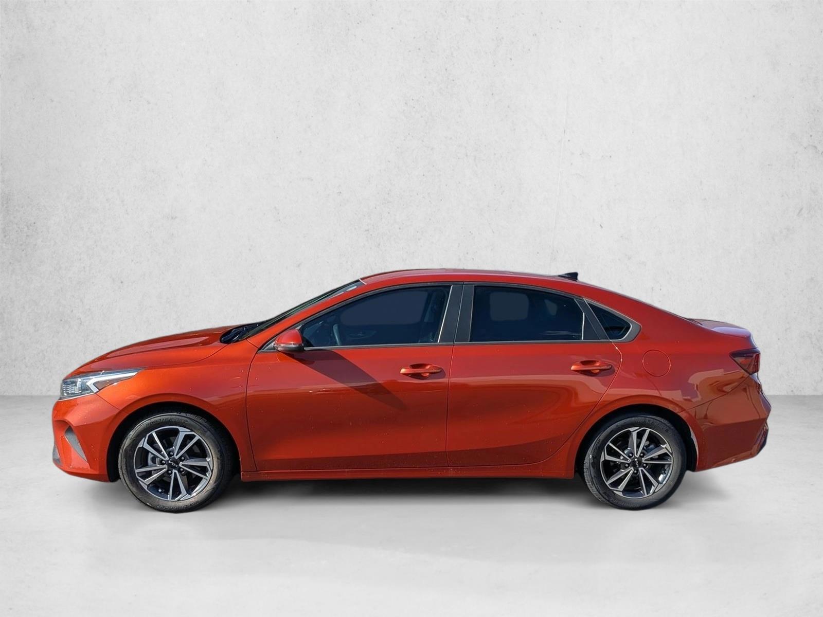 Thumbnail: 2022 Kia Forte - 2
