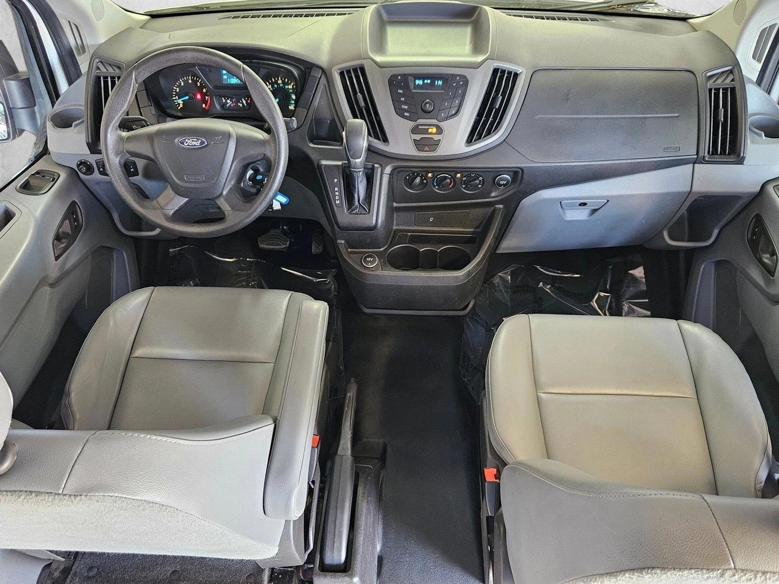 Thumbnail: 2018 Ford Transit Series - 3