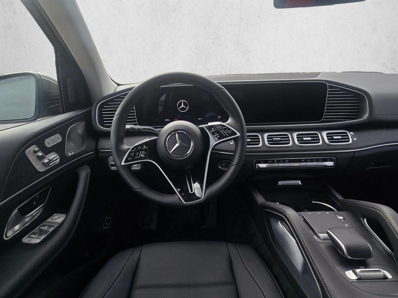 Thumbnail: 2026 Mercedes-Benz GLS - 3