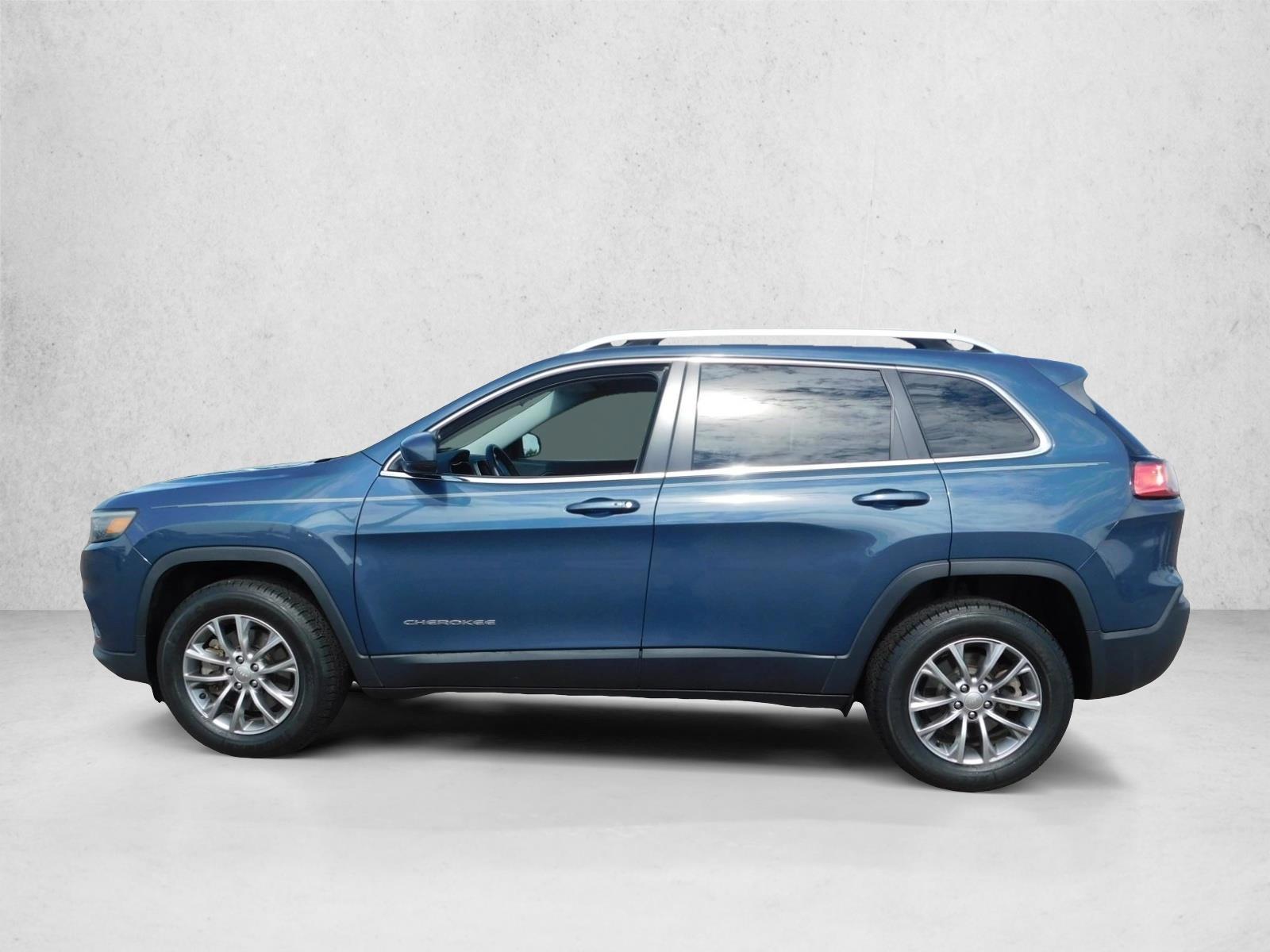 Thumbnail: 2020 Jeep Cherokee - 3